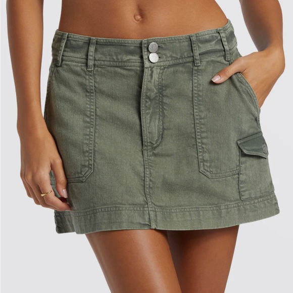 🛍️# 2379 NWT ROXY Cotton Green Jean Mini - Picture 1 of 10